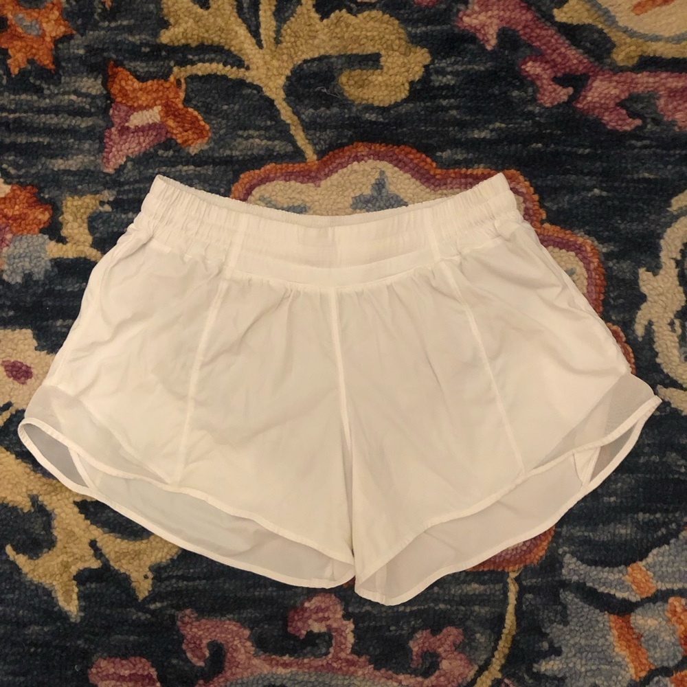 White Lululemon Hotty Hot Shorts 4”